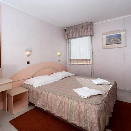 Park Plava Laguna Villa *