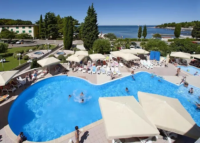 Park Plava Laguna Villa